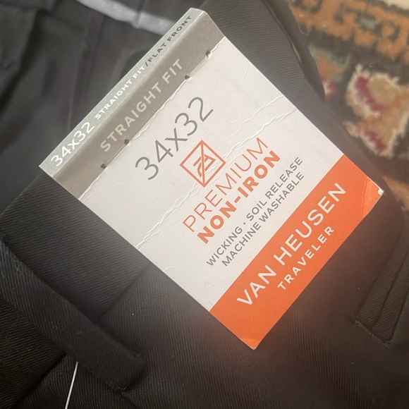 Van Huesen Black Pants NWT - Picture 3 of 3